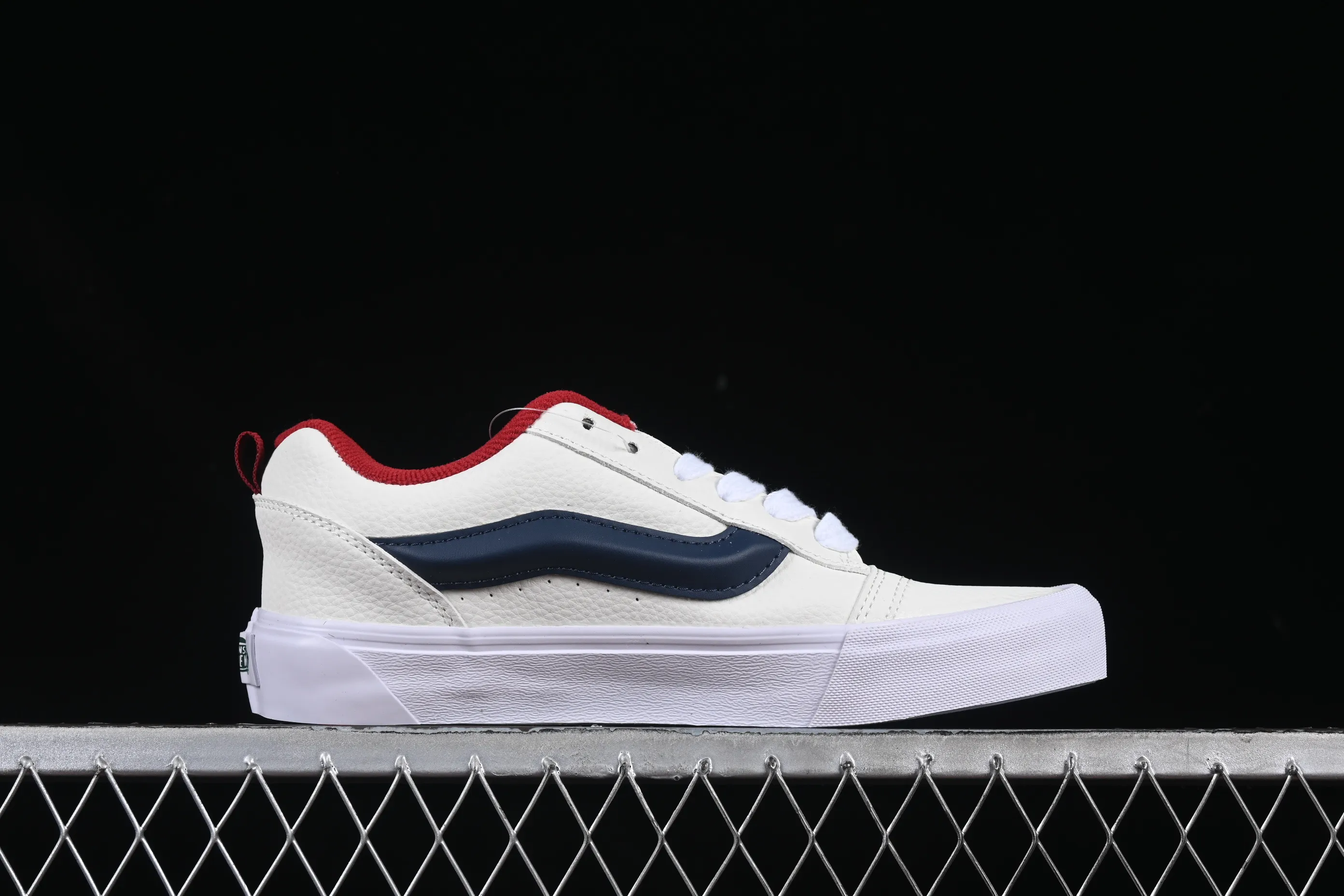 All categories Vans Vans series Vans Low Vans low-top Vans Knu Skool Vans low-top retro casual fat bread shoes VN0009QC377